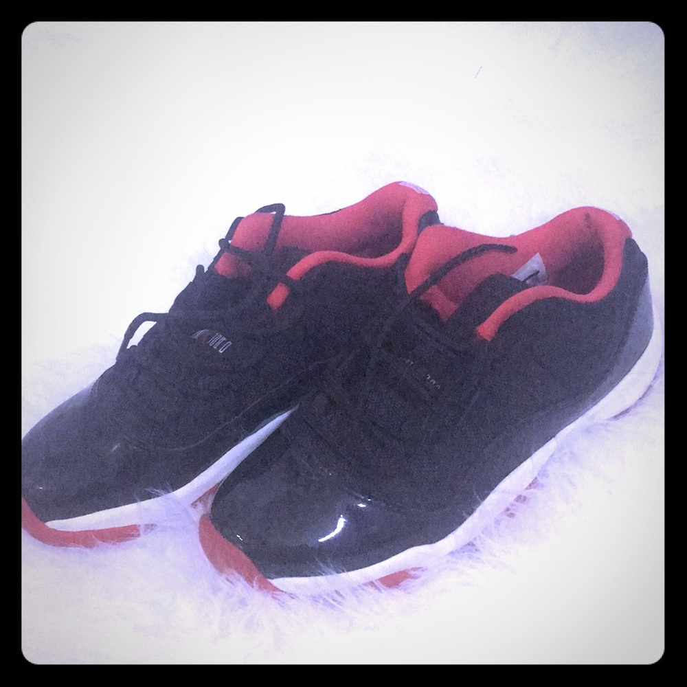 Air Jordan 11 Retro Low BG Authentic